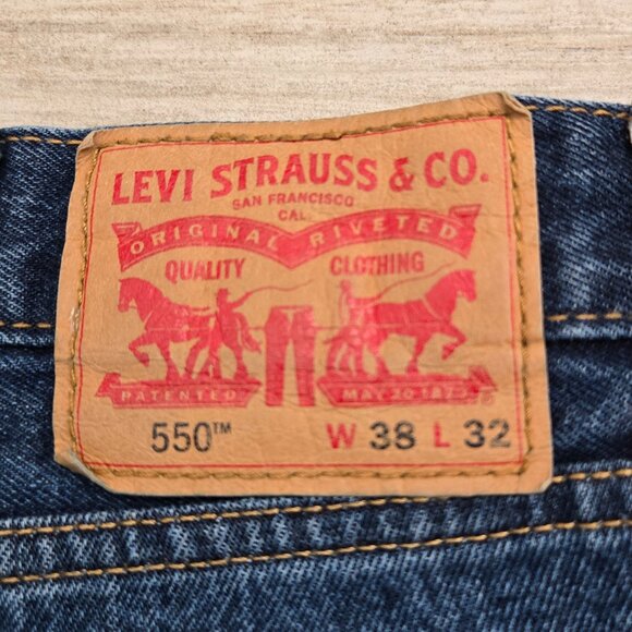 Levi's 550 Relaxed Tapered Jeans Men's Medium Wash Everyday Loose Work 38W 32L - Picture 6 of 8